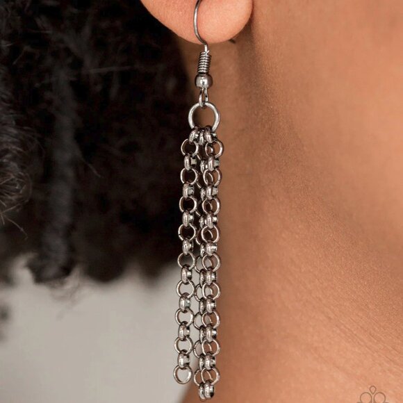 Paparazzi Jewelry Accessories - Nautically Naples - Black Necklace - Vintage - Picture 3 of 6